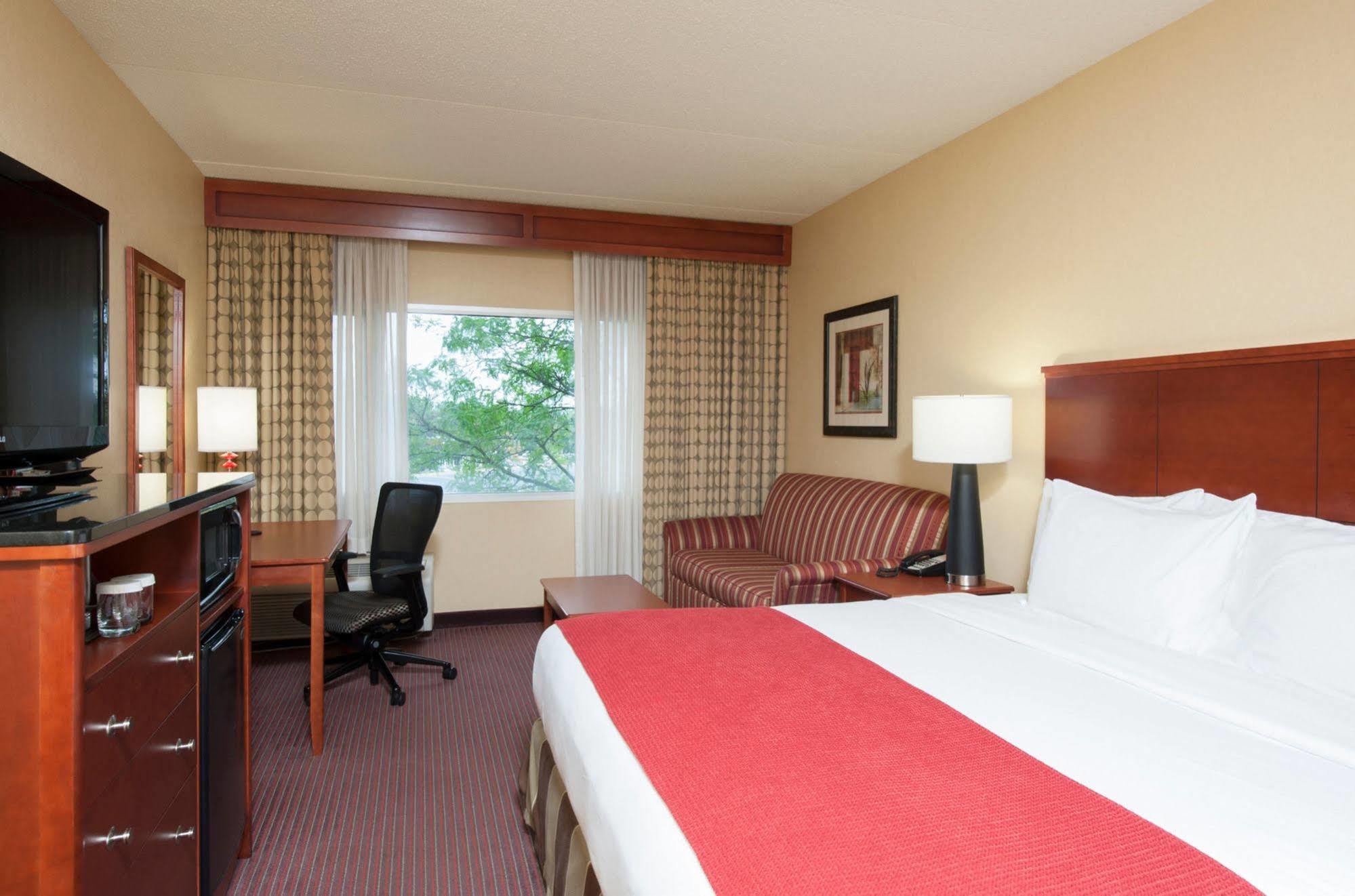 Doubletree By Hilton Hotel
