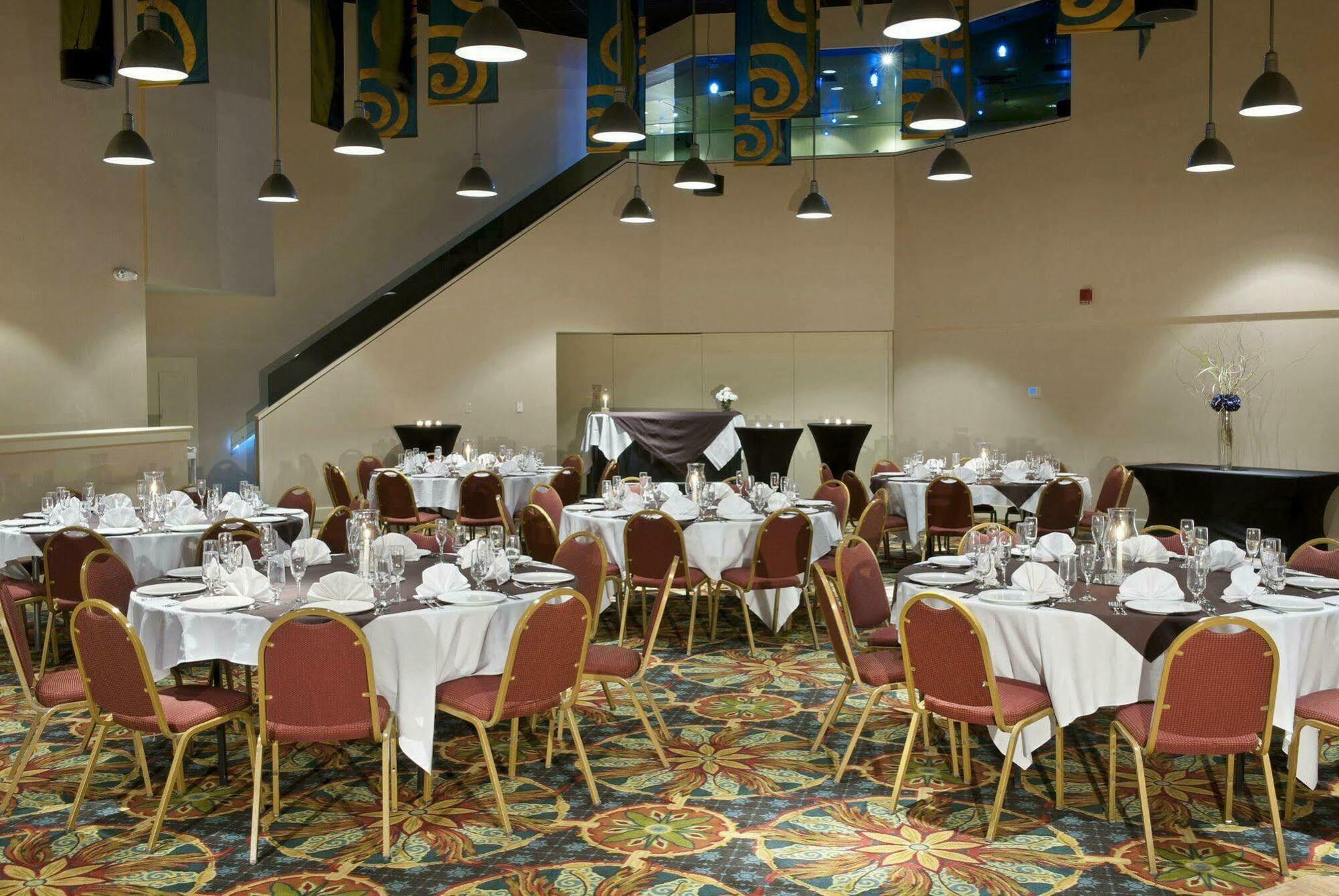 Doubletree By Hilton Hotel Holland